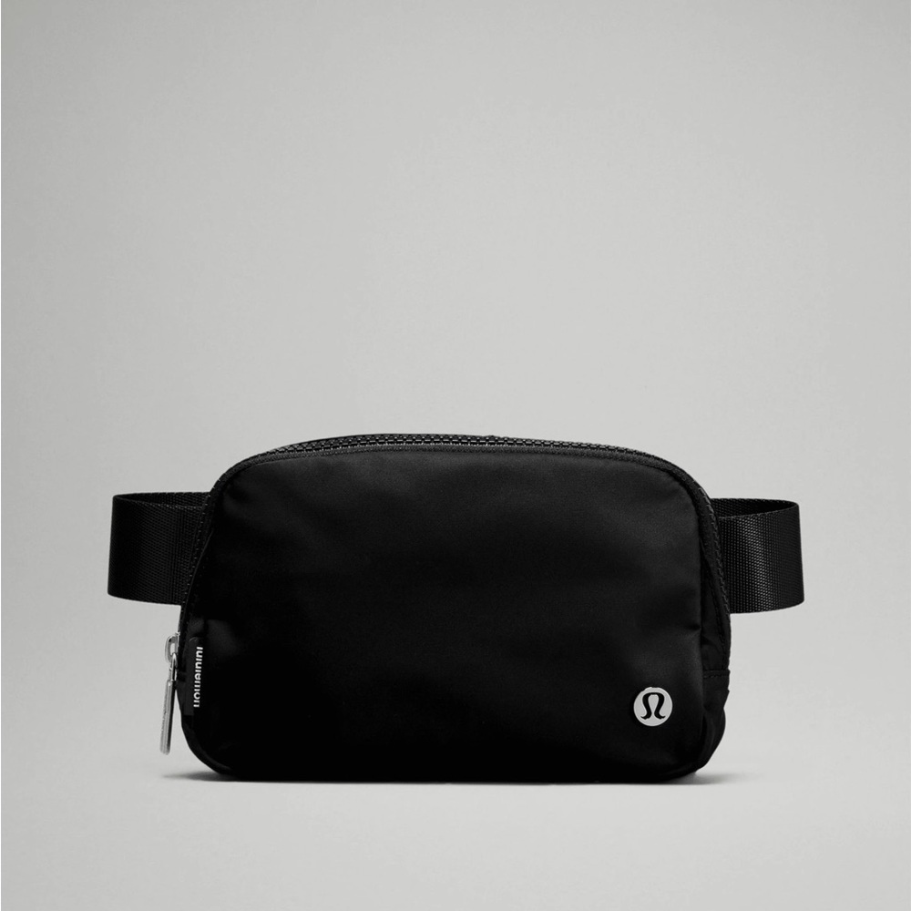 Lululemon Everywhere Belt Bag 1L